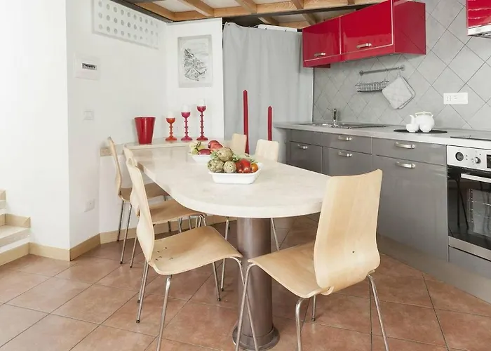 Captivating Loft In Prime Location Near Colosseum * Rome