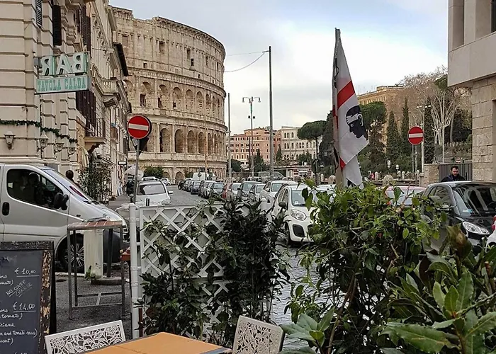 Captivating Loft In Prime Location Near Colosseum Appartement Rome